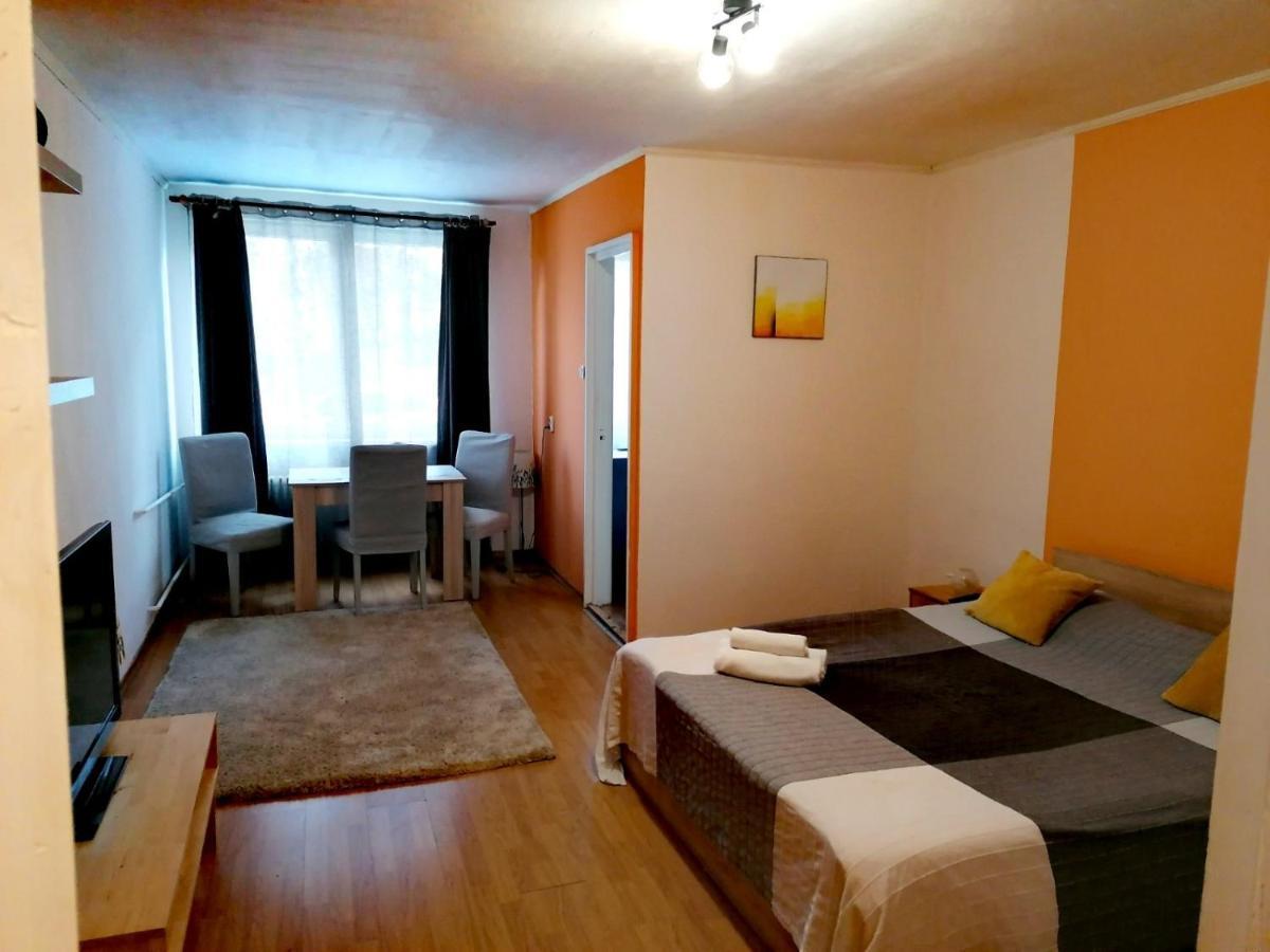 Nexus Apartamento Miercurea Ciuc Exterior foto